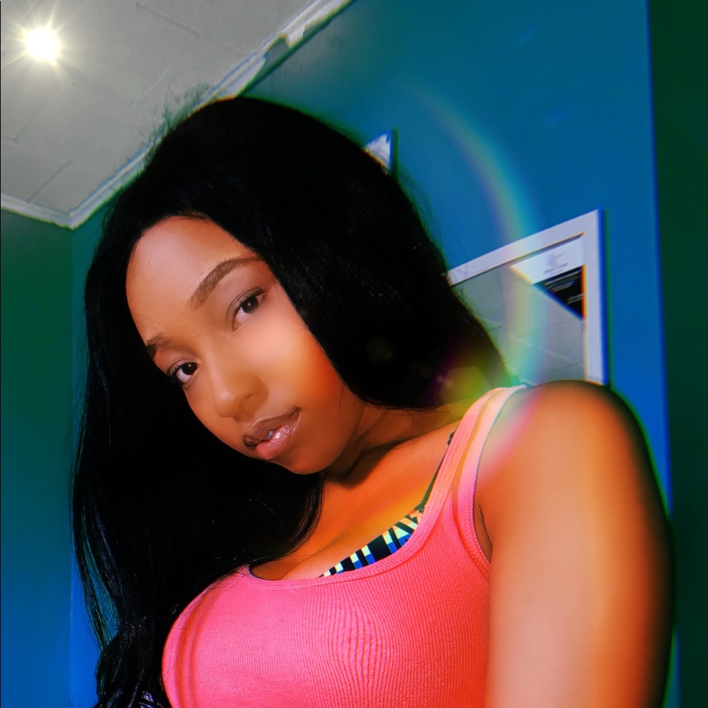 Meet your Posher, Khaylin